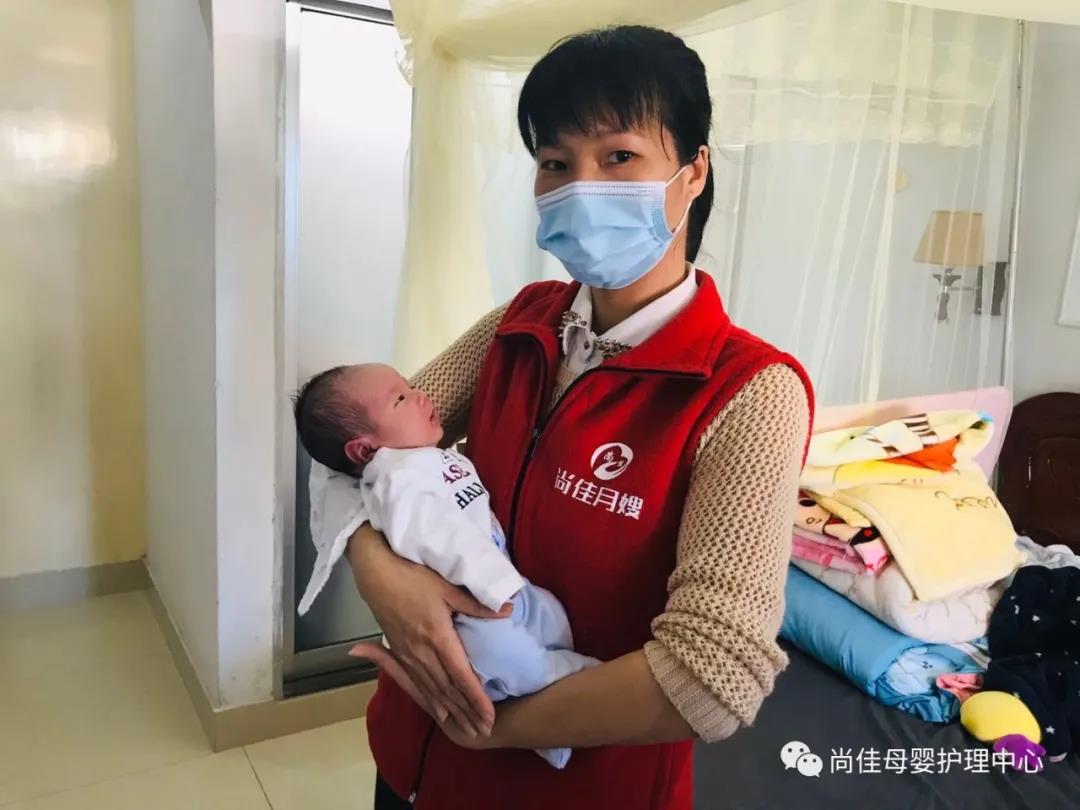 尚佳專(zhuān)業(yè)月嫂丨預防丨乳腺炎，怎么辦？